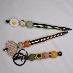 Hand crafted Floral silcone Beaded Pens and Keychain Set